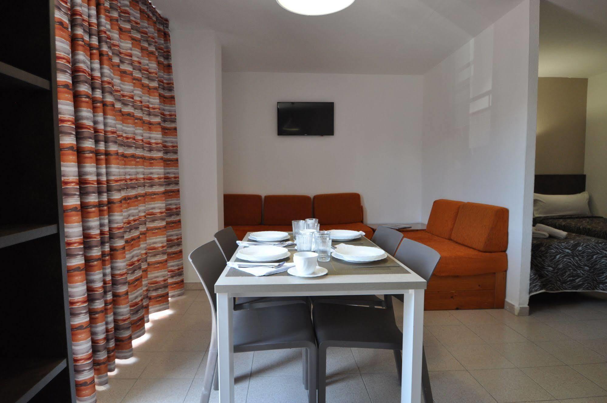 Aparthotel Safari Calella Exterior foto