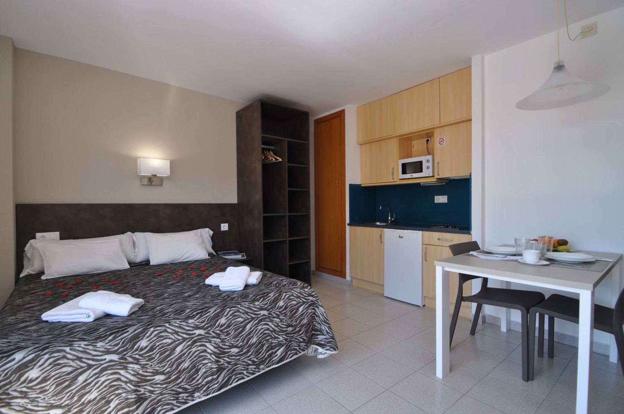 Aparthotel Safari Calella Exterior foto
